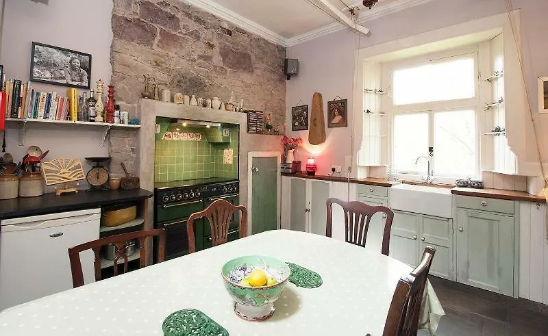 Central Apartment With Parking, Original Art And Antiques Edinburgh 0*,  Verenigd Koninkrijk